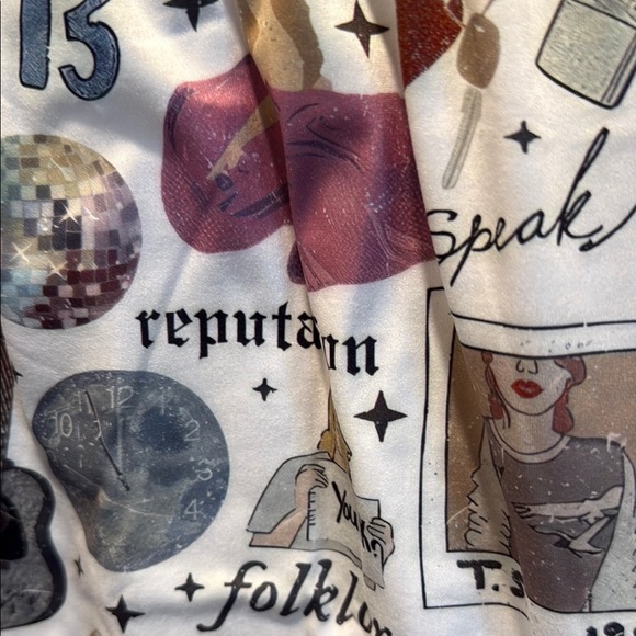 Kids Taylor Swift Dress. Size 3X 7-8 toddler and Taylor’s Wildest Dreams book! - Picture 6 of 10